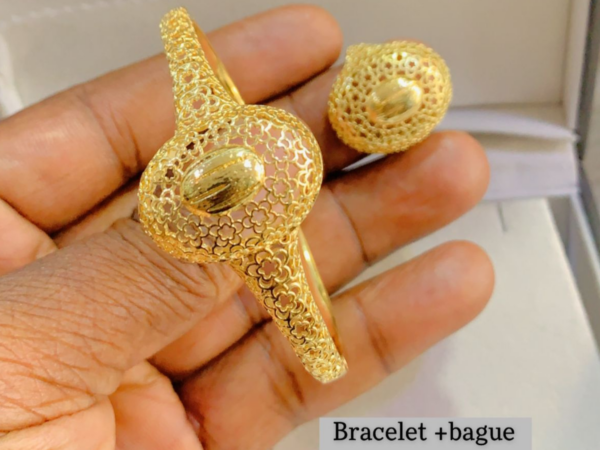 Ensemble bracelet et bague en plaqué or 18K – Élégance et raffinement au quotidien