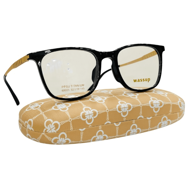 Lunettes Photogray Anti-reflet avec Boîte, Liquide Nettoyant et Mouchoir - Confort et Protection pour une Vision Claire en Toute Situation