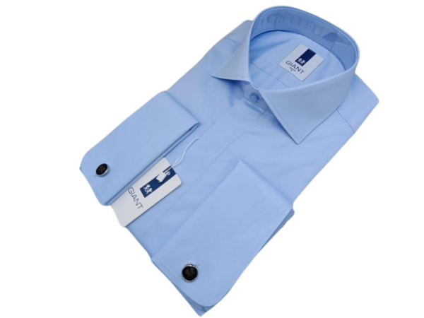 Chemise Giant Bleu Ciel – Élégance Moderne et Polyvalente, Tissu Léger et Confortable, Parfaite pour Tenues Formelles ou Décontractées, Look Impeccable.