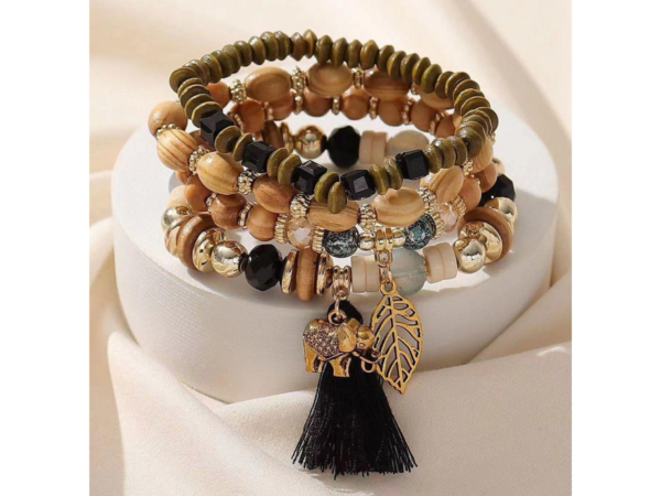 Bracelets avec Charm Feuille, Lot de 4 – Design Élégant avec Perles et Breloques, Idéal pour Accessoiriser Vos Tenues avec un Style Naturel et Bohème. – Image 3