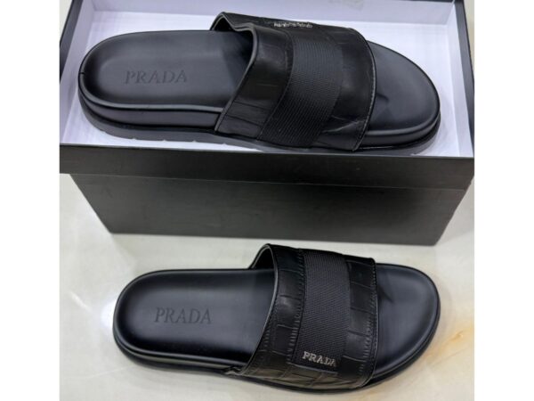 Sandales pour homme en cuir Prada - Élégance et confort du 40 au 46